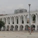 Lapa Taylor